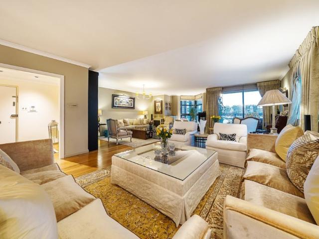 Apartment for rent in Battersea, Greater London