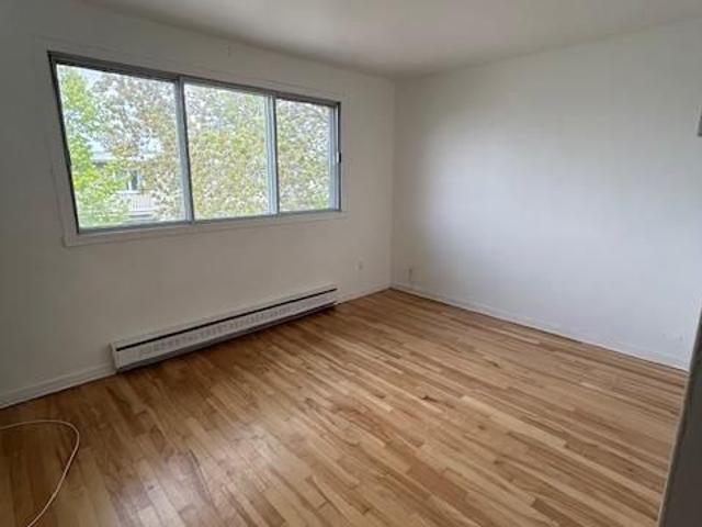 Apartment for rent in St. Leonard's, Quebec