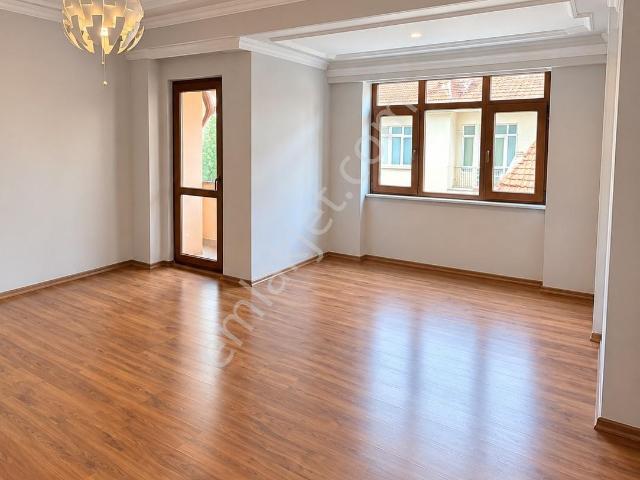 Üsküdar, İstanbul içerisinde satılık mülk