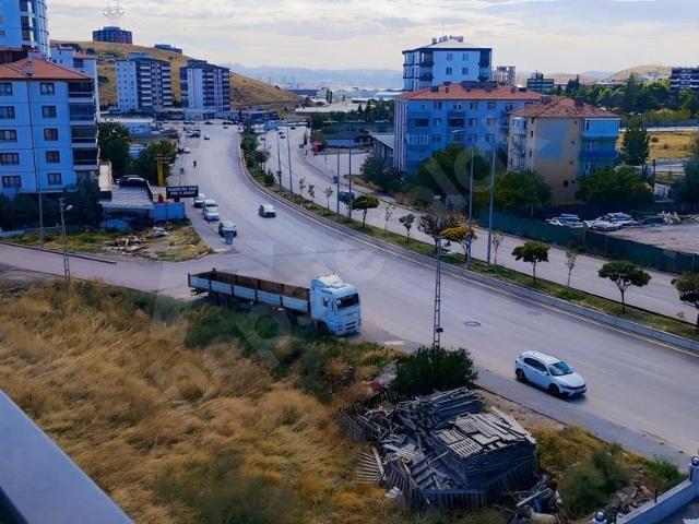 Yakacık Mahallesi, Yenimahalle içerisinde satılık mülk