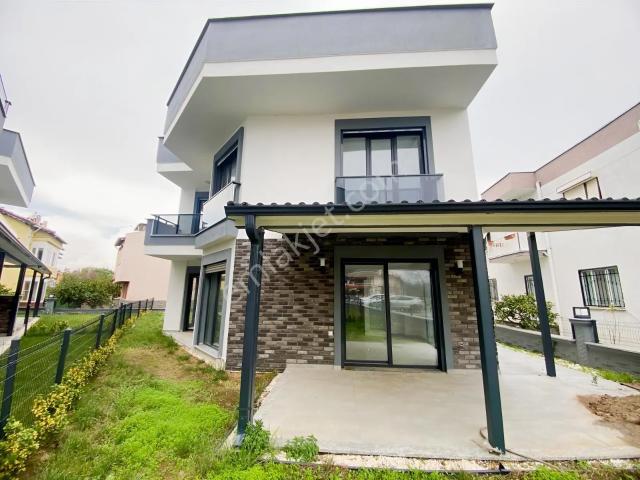 Burhaniye, Balikesir içerisinde satılık Villa
