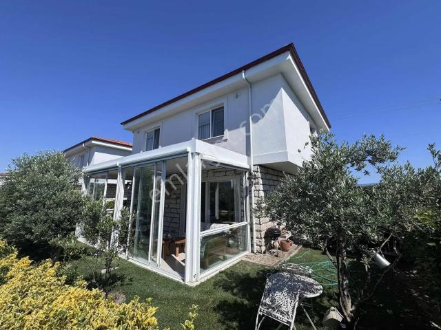 Burhaniye, Balikesir içerisinde satılık Villa