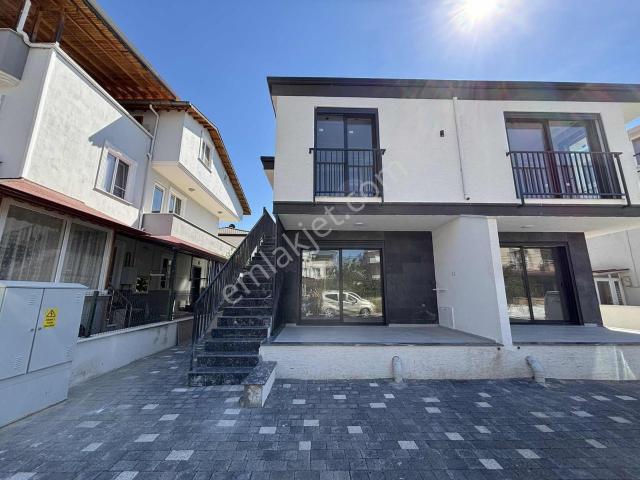 Burhaniye, Balikesir içerisinde satılık mülk