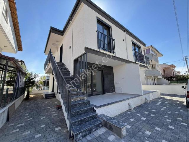 Burhaniye, Balikesir içerisinde satılık mülk