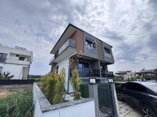 Burhaniye, Balikesir içerisinde satılık Villa
