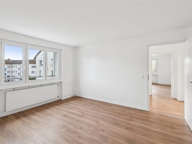 Wohnung mieten in Opfikon, Zürich