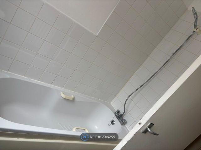 Studio for rent in Hull, City Of Kingston Upon Hull