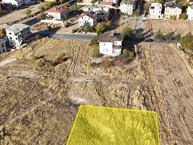 Uçhisar Beldesi, Nevşehir Merkez içerisinde satılık Arsa
