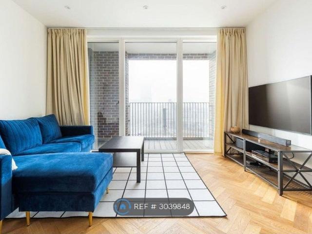 House for rent in London Borough of Croydon, Greater London