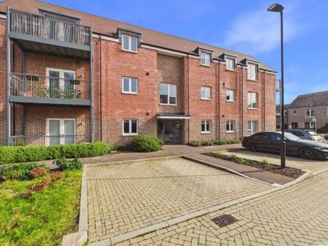 House for sale in Chichester, Littlecote