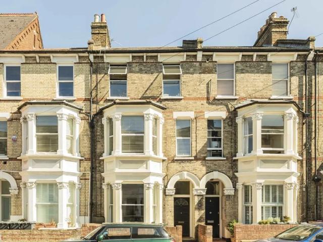 Apartment for rent in London Borough of Hounslow, Greater London
