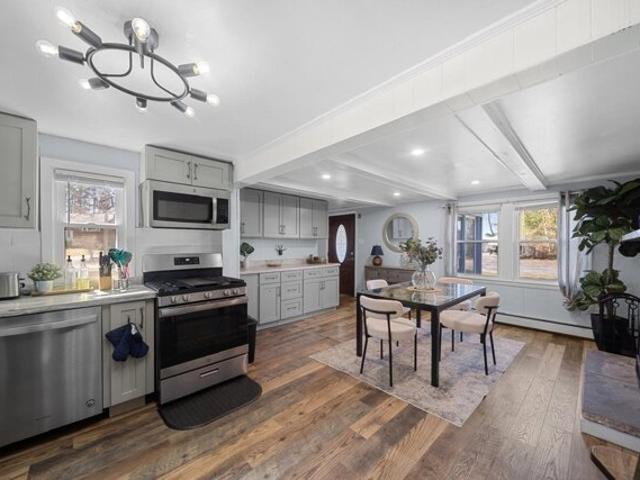 House for sale in Halifax, Plymouth County