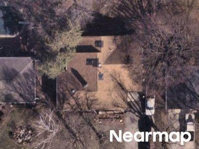 House for sale in Mchenry, Illinois