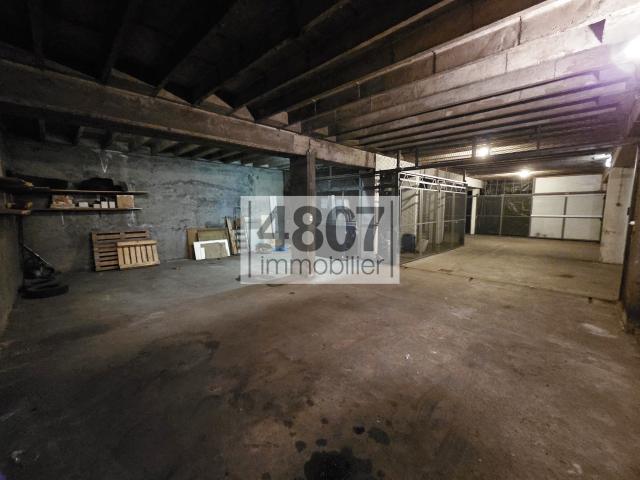 Garage vente à Saint-Julien-en-Genevois, Annemasse