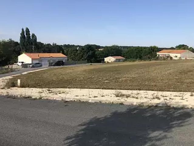 Terrain vente à Saint-Jean-d'Angély, Annepont