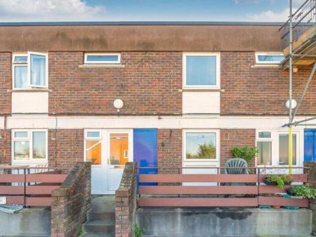 House for sale in Shepperton, Spelthorne