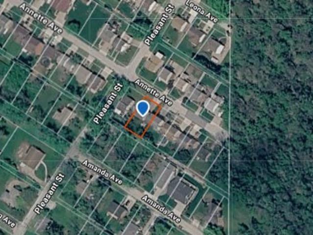 House for sale in Library, South Park Township
