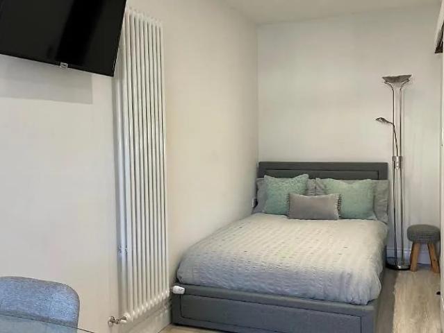 Studio for rent in Feckenham, City Of Bristol