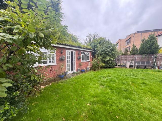 Apartment for rent in Preston, Greater London