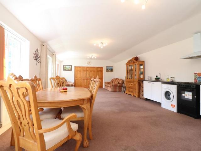Apartment for rent in Wexham, George Green
