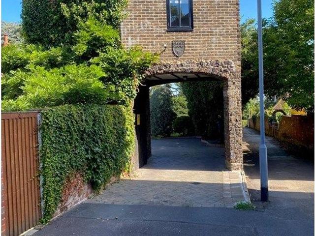 Apartment for rent in Furze Platt, Maidenhead
