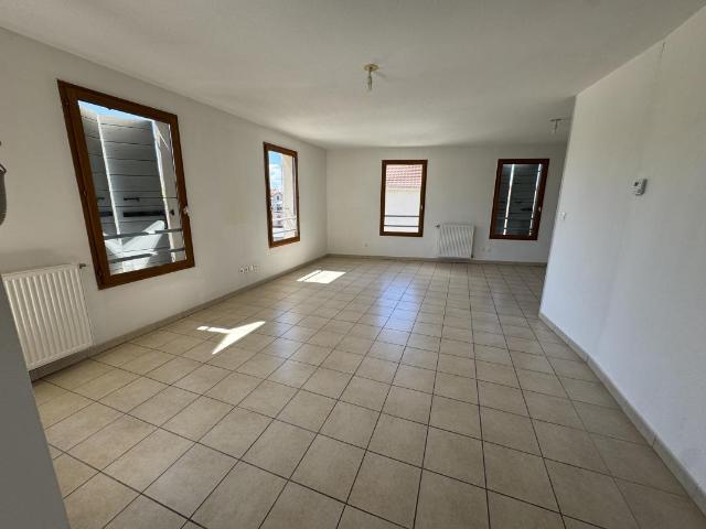 Appartement vente à Le Village, Anneyron