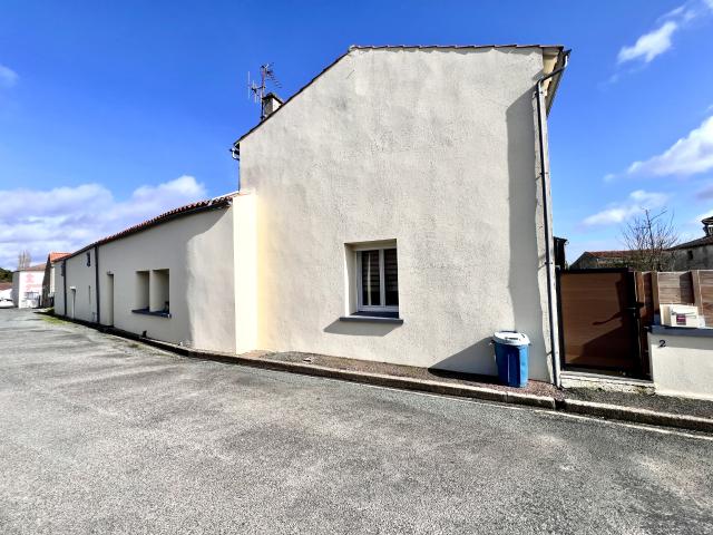 Maison vente à Saint-Jean-d'Angély, Tonnay-boutonne