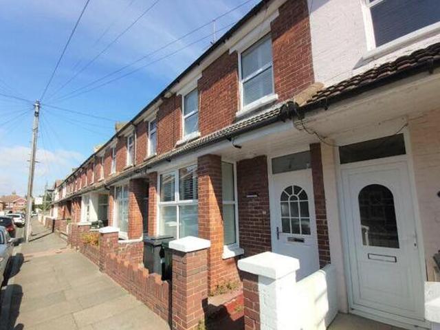 House for rent in Roselands, Eastbourne