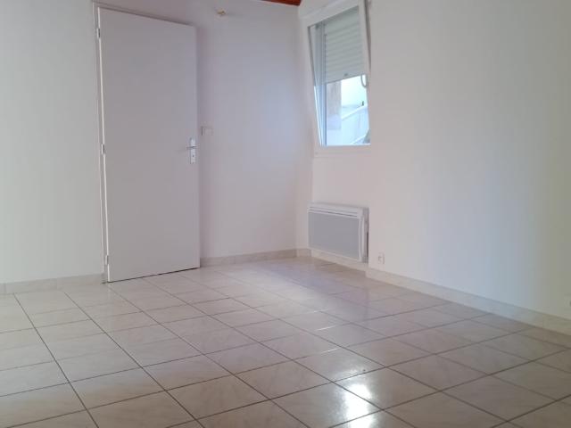 Appartement location à Nîmes, Pont-saint-esprit