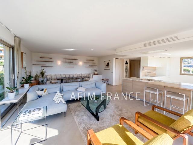 Appartement location à Èze-Bord-de-Mer, Èze