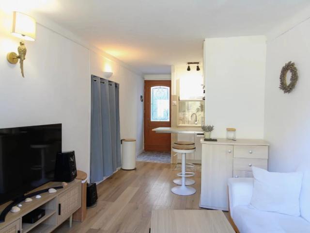 Appartement location à Tourette-du-Château, Alpes-Maritimes