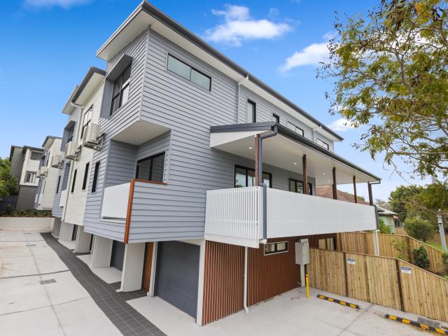 Townhouse for sale in Toombul, Queensland