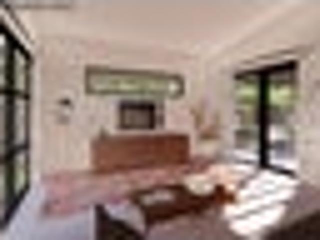 House for sale in Chaslands, Canterbury