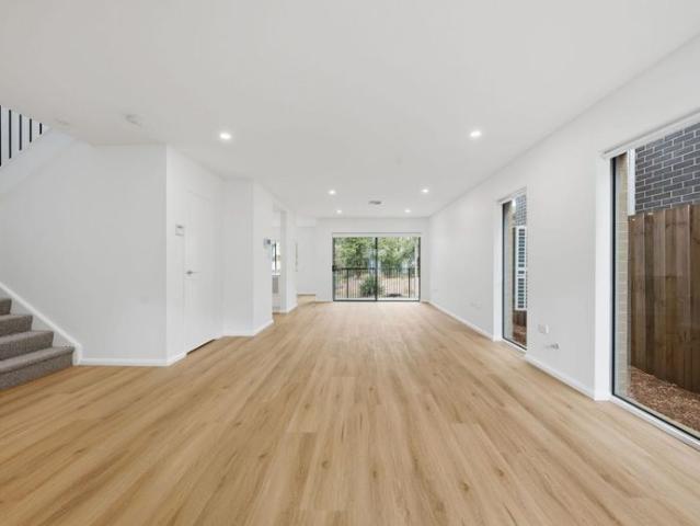 Townhouse for rent in Sydney, New South Wales