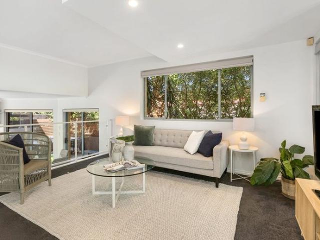 Townhouse for rent in Sydney, New South Wales