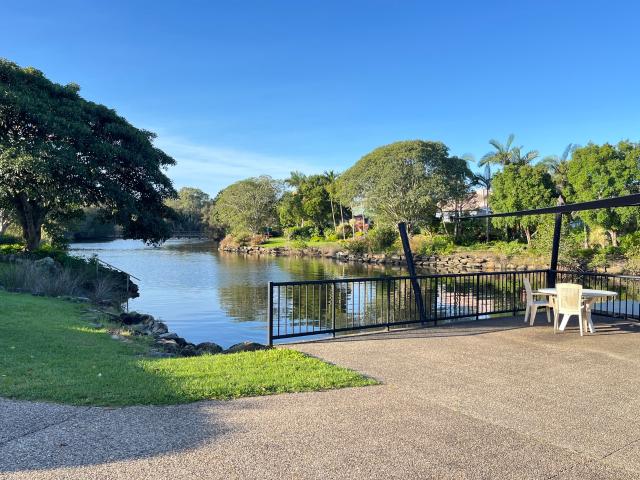 Villa for sale in Kings Creek, Queensland