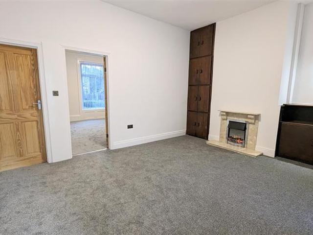 House for rent in Kirklees, Westborough