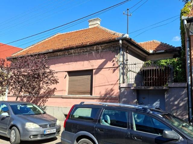 Casă vânzări