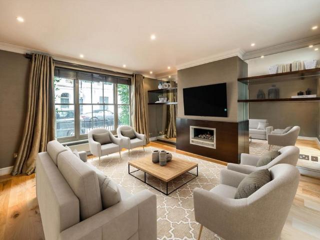 Apartment for rent in South Kensington, Greater London
