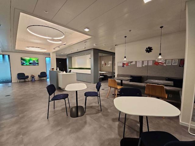 Büro mieten in Einigen, Zürich