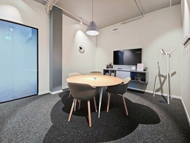 Büro mieten in Einigen, Zürich