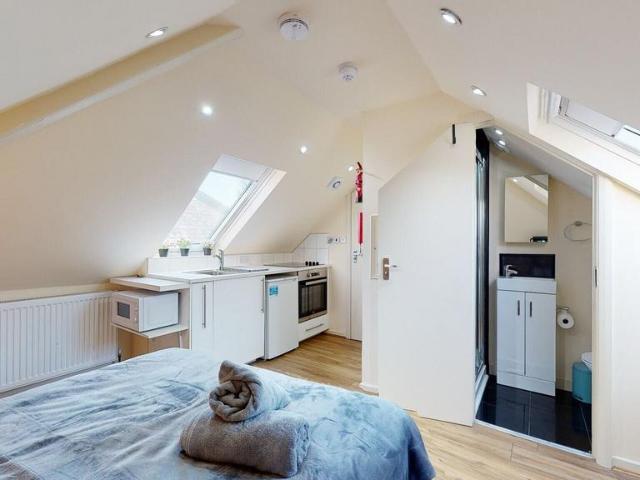 Apartment for rent in Cricklewood, Greater London