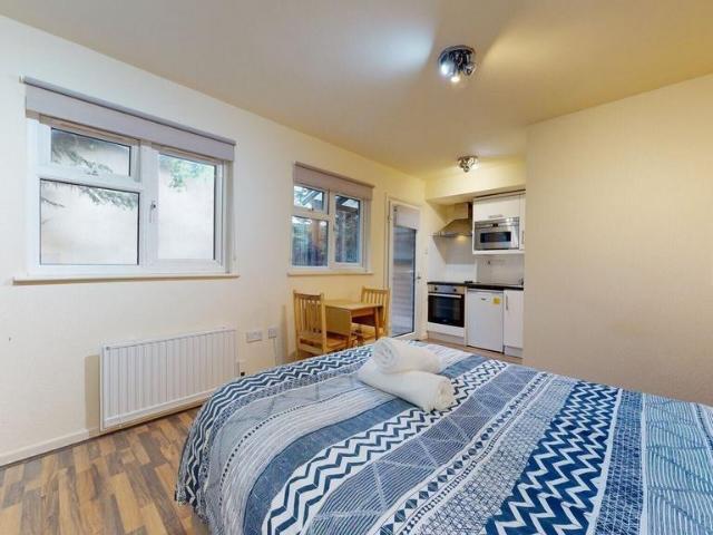 Apartment for rent in Cricklewood, Greater London