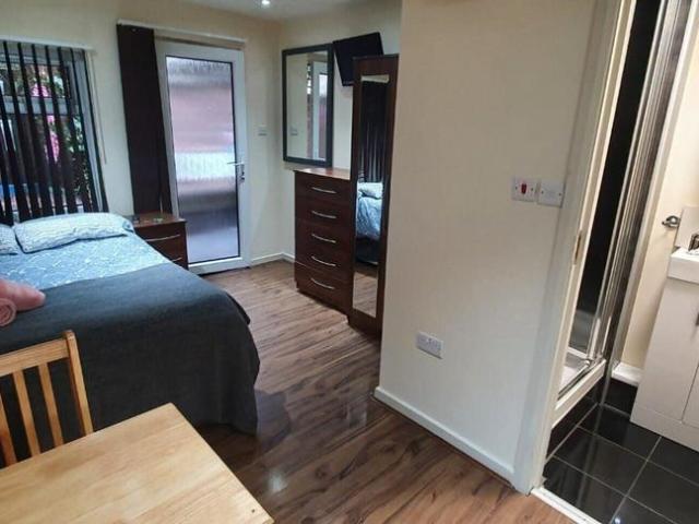 Apartment for rent in Cricklewood, Greater London
