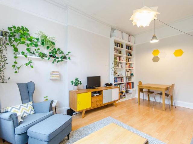 Apartment for rent in Cricklewood, Greater London