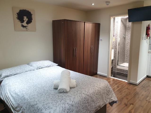 Studio for rent in London Borough of Brent, Greater London