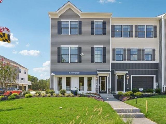 Townhouse for sale in La Plata, Missouri