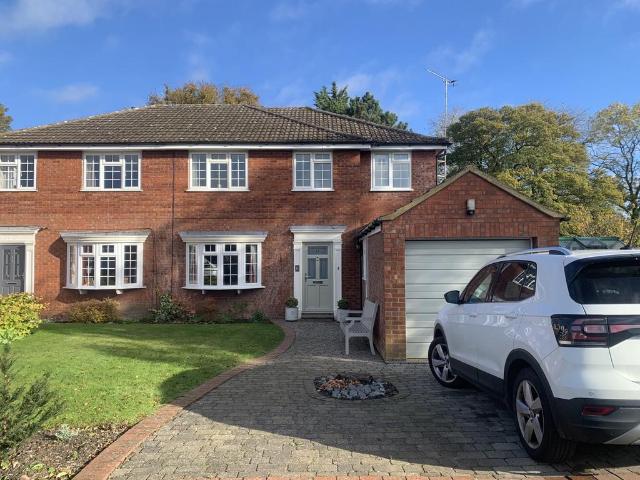 House for rent in Weston Turville