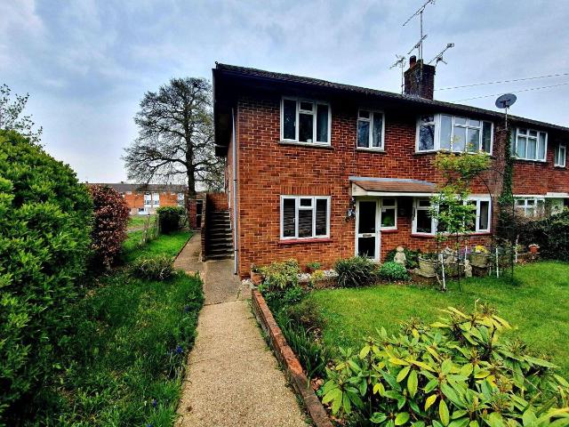 House for rent in Wooteys, East Hampshire