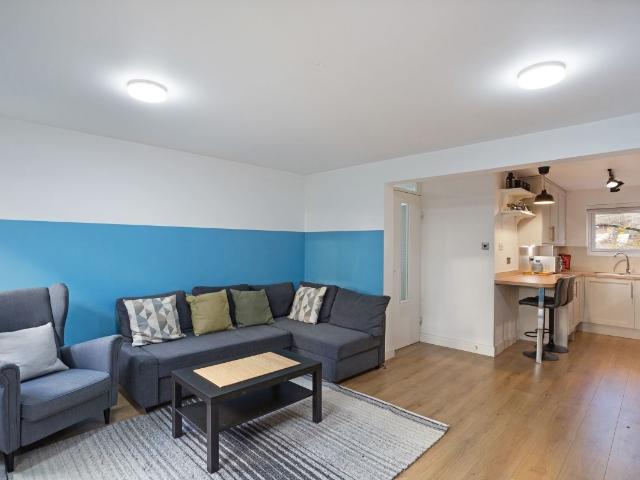 Apartment for rent in London Borough of Hounslow, Greater London